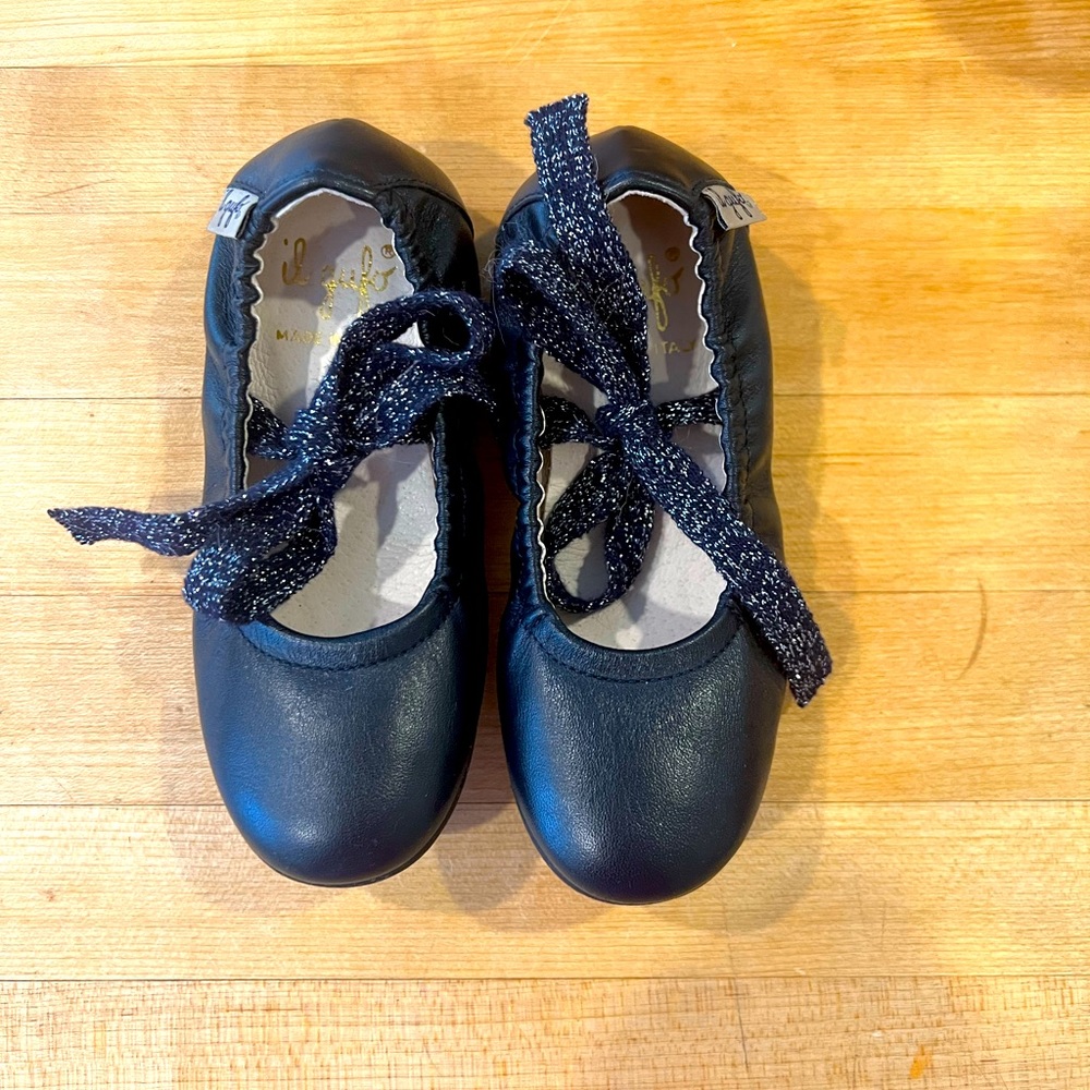 Il Gufo black ballet flats